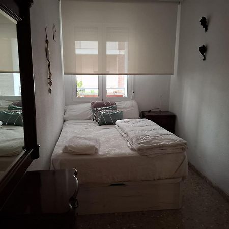 Private Room In A Shared Flat In Castellon カステリョン・デ・ラ・プラナ エクステリア 写真
