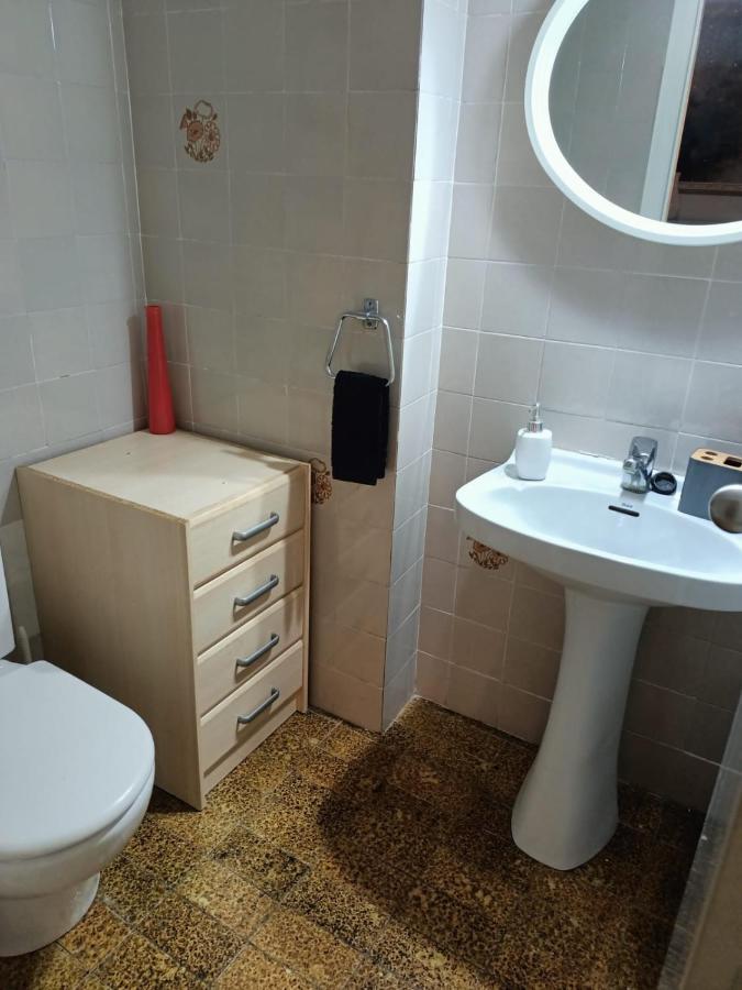 Private Room In A Shared Flat In Castellon カステリョン・デ・ラ・プラナ エクステリア 写真