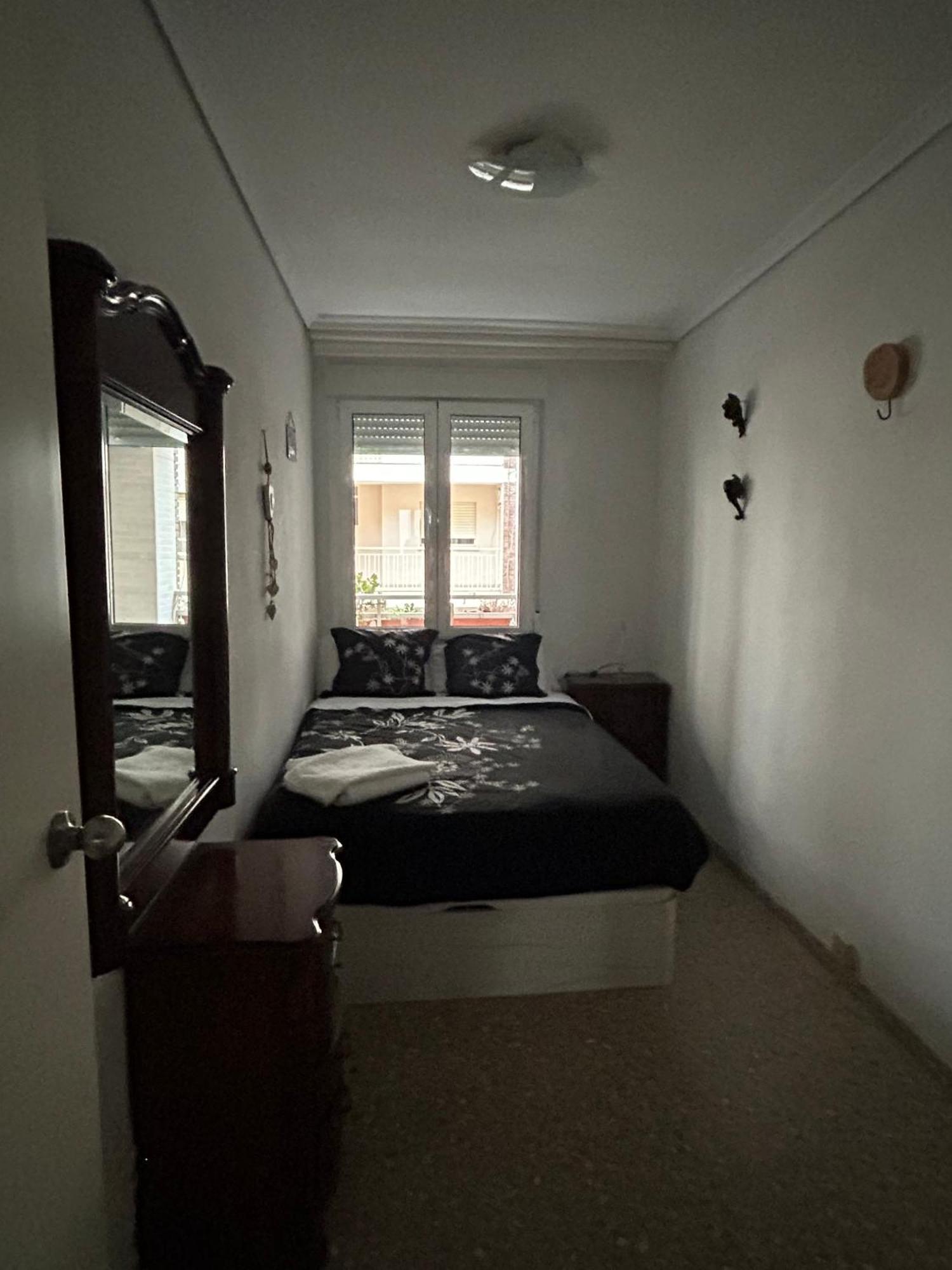 Private Room In A Shared Flat In Castellon カステリョン・デ・ラ・プラナ エクステリア 写真